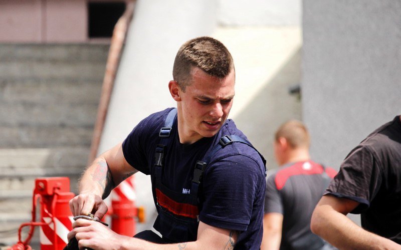 Вой сирен, пожарные и скорая: что происходило на проспекте Героев 5