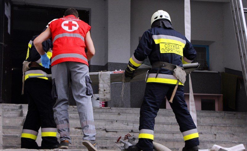 Вой сирен, пожарные и скорая: что происходило на проспекте Героев 6