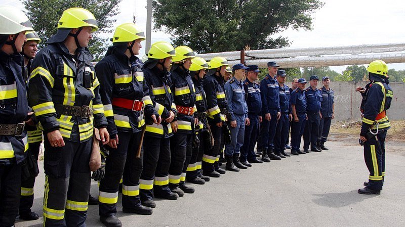 Вой сирен, пожарные и скорая: что происходило на проспекте Героев 16