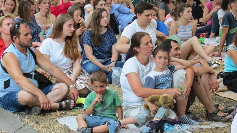 В парке Шевченко под открытым небом показали фильм "Трасса 60" 5