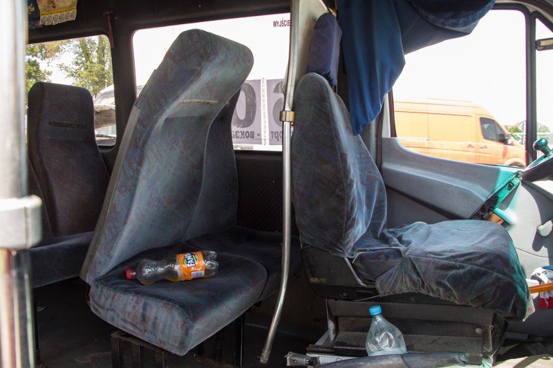 ДТП на Аэропортовской: ГАЗель ударила маршрутку с пассажирами 3