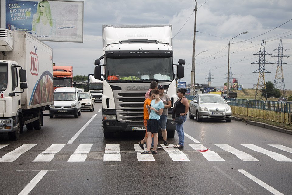 Дождь как сюрприз для водителей: за полтора часа в Днепре произошло 5 ДТП 3