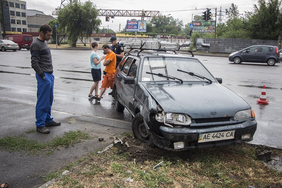 Дождь как сюрприз для водителей: за полтора часа в Днепре произошло 5 ДТП 7