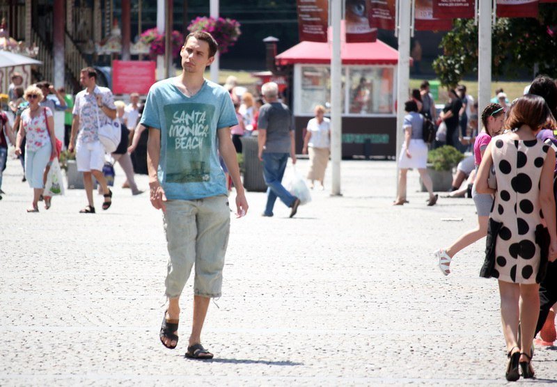 Информатор вышел «на охоту» в Днепре: ищите себя на фотографиях 7