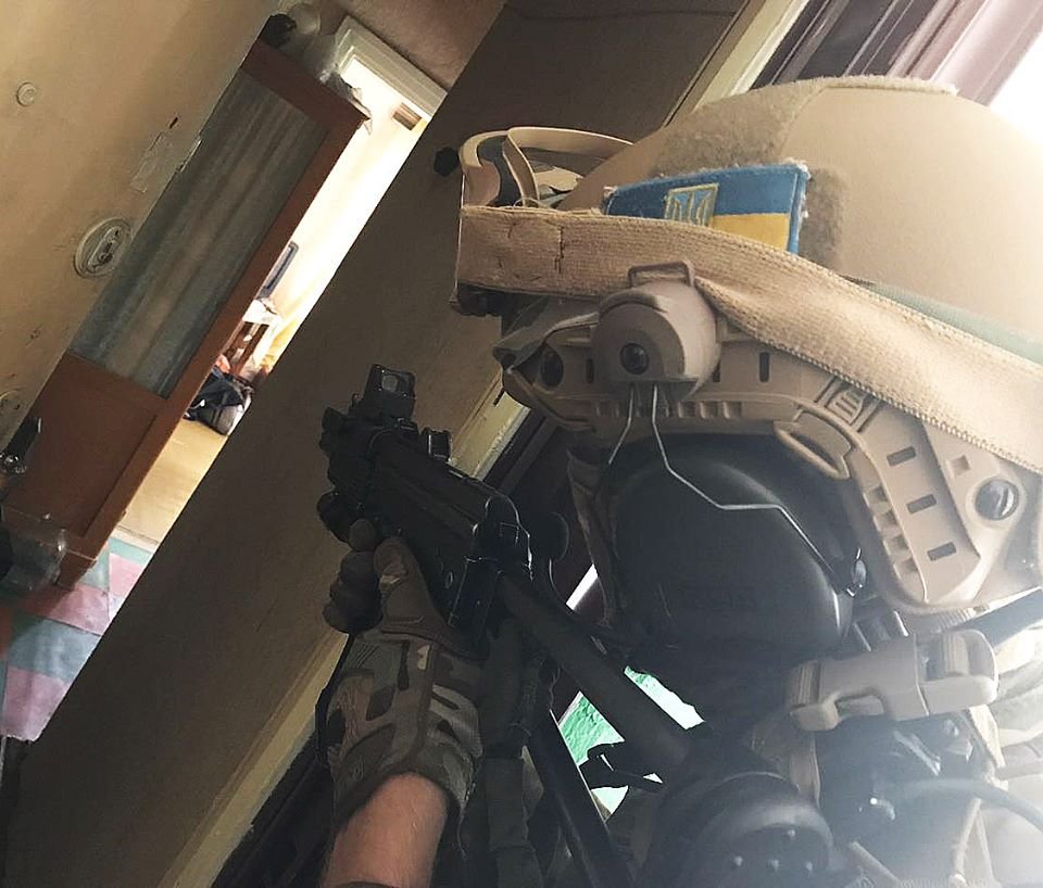 Спрятаться не удалось: в Днепре спецназ задержал разведчика ДНР 1