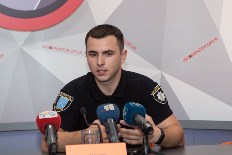 В Днепре портят дорожные знаки и разметку: какое наказание понесут нарушители 1