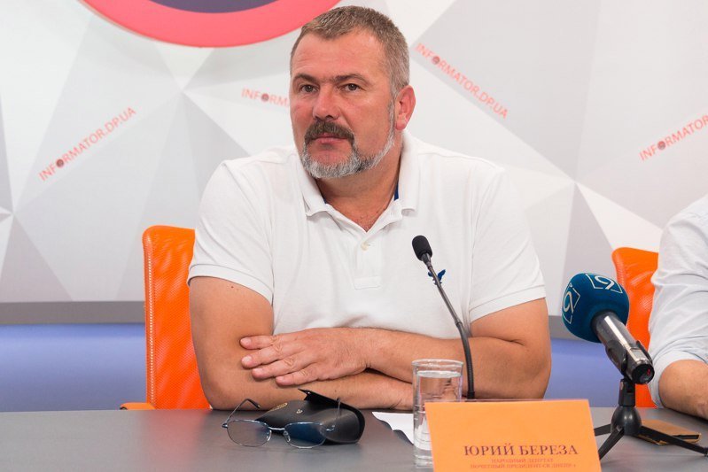 СК Днепр-1 представил игроков команды: тренером стал Дмитрий Михайленко 2