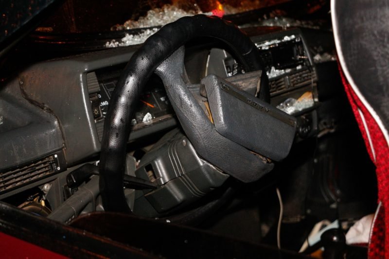 Крупное ДТП на Слобожанском: ВАЗ влетел в стоящие на светофоре машины 6