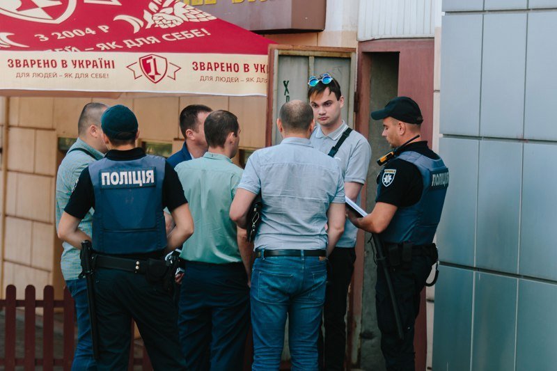 На проспекте Поля мужчину убили в собственной квартире 2