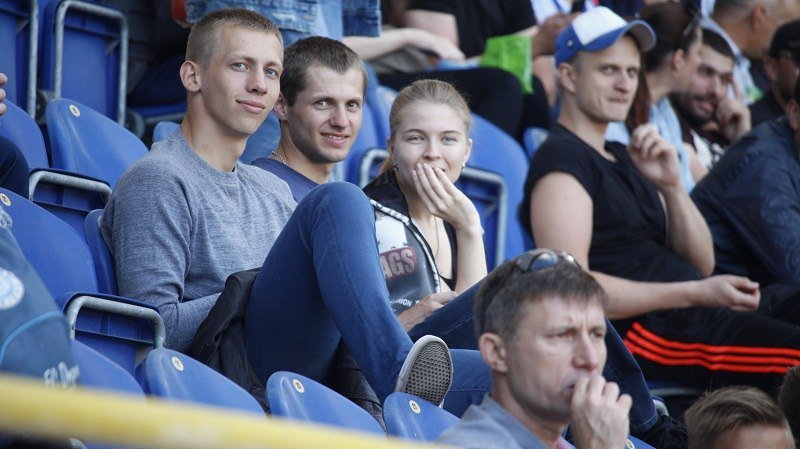 На "Днепр-Арене" впервые сыграли СК "Днепр-1" и ФК "Буковина" 10