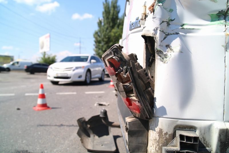 В ДТП на Петрозаводской столкнулись Renault и Dacia: пострадал ребенок 4