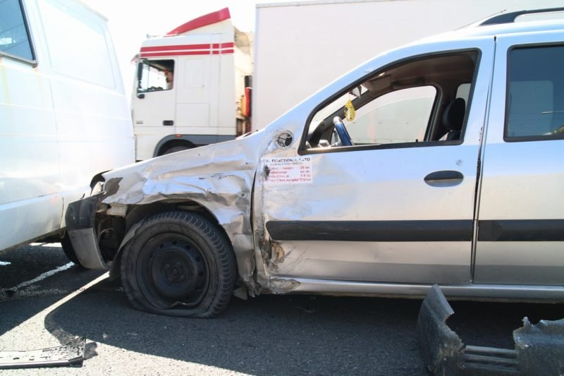 В ДТП на Петрозаводской столкнулись Renault и Dacia: пострадал ребенок 7