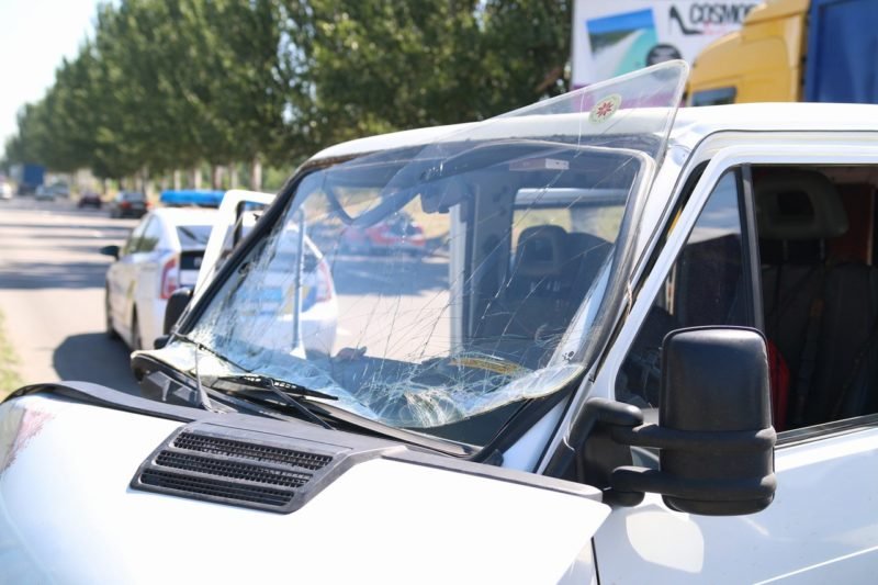 В ДТП на Петрозаводской столкнулись Renault и Dacia: пострадал ребенок 10