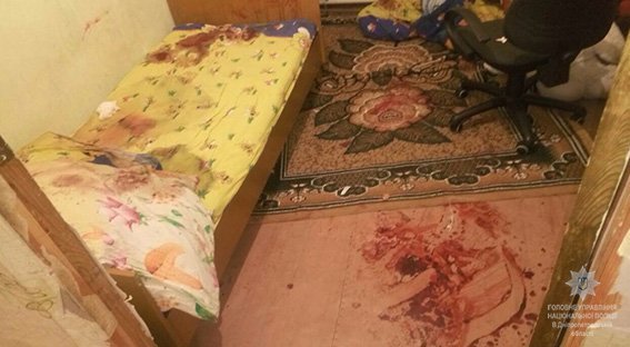 В Днепре парень из-за СМС порезал и ограбил свою девушку-подростка 2