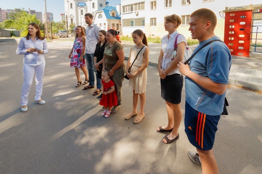 Выиграл у Корбана - отдал бойцам АТО: Борис Филатов передал деньги на ремонт квартир 3