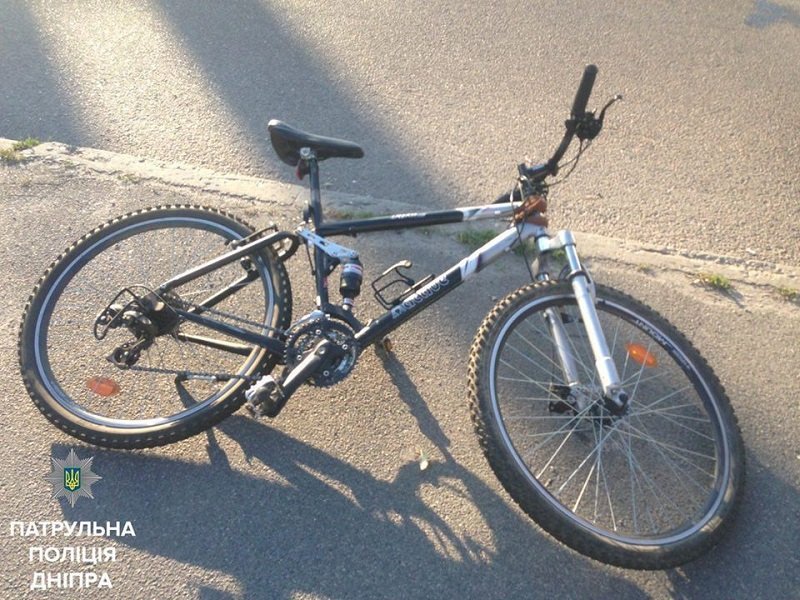 Почтальон Печкин: в Днепре задержали мужчину, укравшего велосипед 2