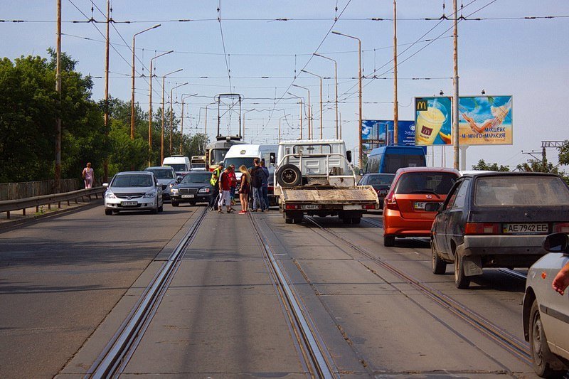 ДТП на Старом мосту: дорогу не поделили два Lanos 3