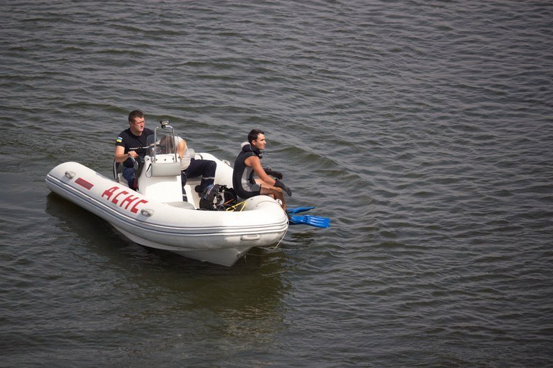 На Новом мосту девушка два раза за сутки хотела покончить с собой 3