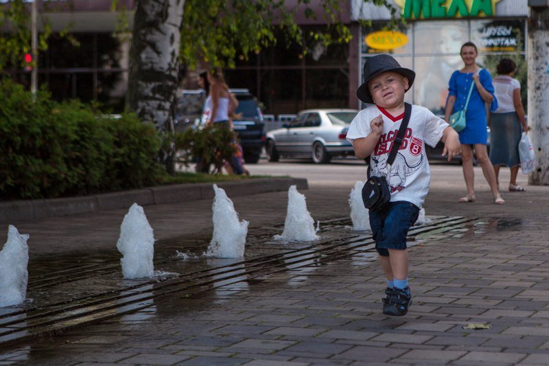 Информатор вышел «на охоту» в Днепре: ищите себя на фотографиях 2