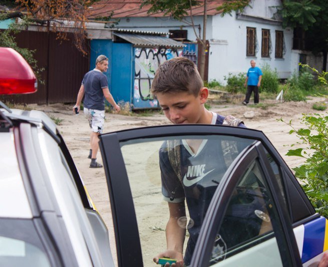 Неудавшийся руфер: в центре Днепра полицейские сняли 13-летнего парня с недостроя 4
