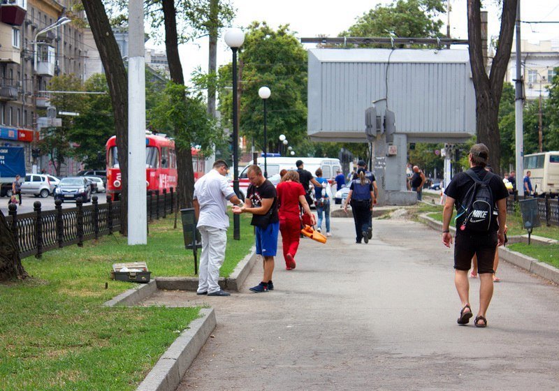 На Пастера девушка вскрыла себе вены 5