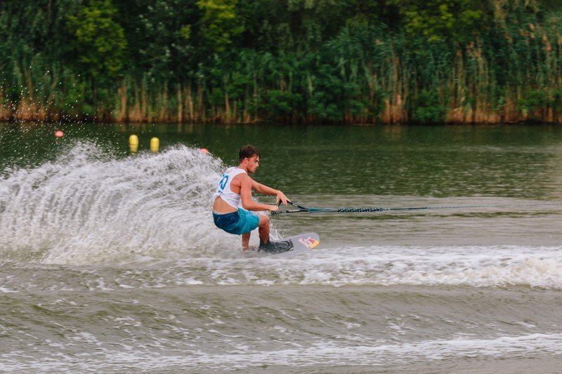 Брызги и эмоции: в Днепре стартовал Чемпионат мира по воднолыжному спорту 1