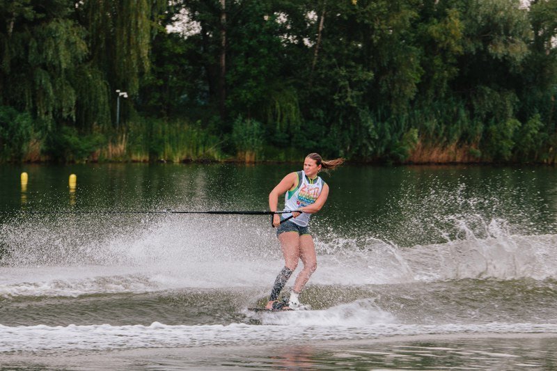 Брызги и эмоции: в Днепре стартовал Чемпионат мира по воднолыжному спорту 4