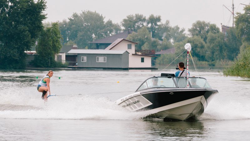 Брызги и эмоции: в Днепре стартовал Чемпионат мира по воднолыжному спорту 5