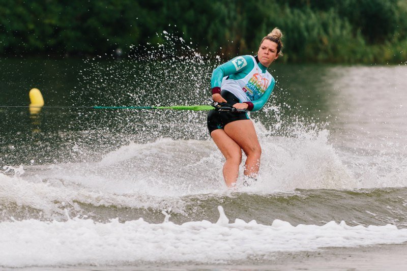 Брызги и эмоции: в Днепре стартовал Чемпионат мира по воднолыжному спорту 7