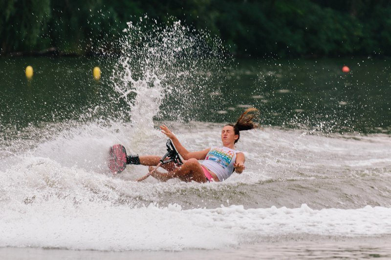 Брызги и эмоции: в Днепре стартовал Чемпионат мира по воднолыжному спорту 9