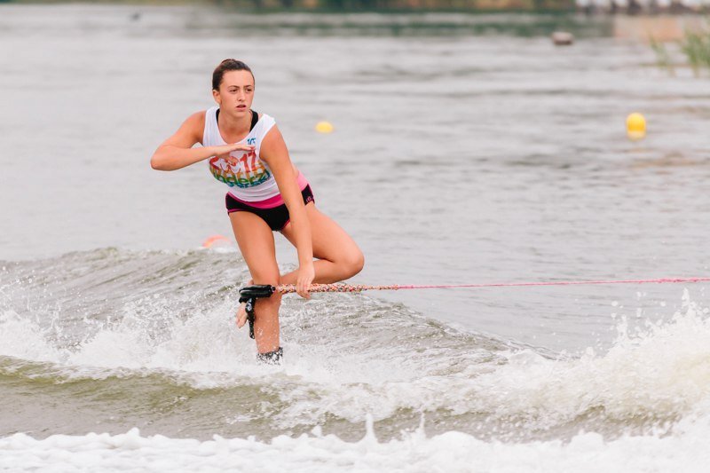 Брызги и эмоции: в Днепре стартовал Чемпионат мира по воднолыжному спорту 10