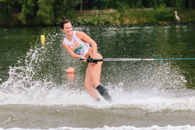 Брызги и эмоции: в Днепре стартовал Чемпионат мира по воднолыжному спорту 12