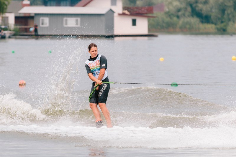 Брызги и эмоции: в Днепре стартовал Чемпионат мира по воднолыжному спорту 14