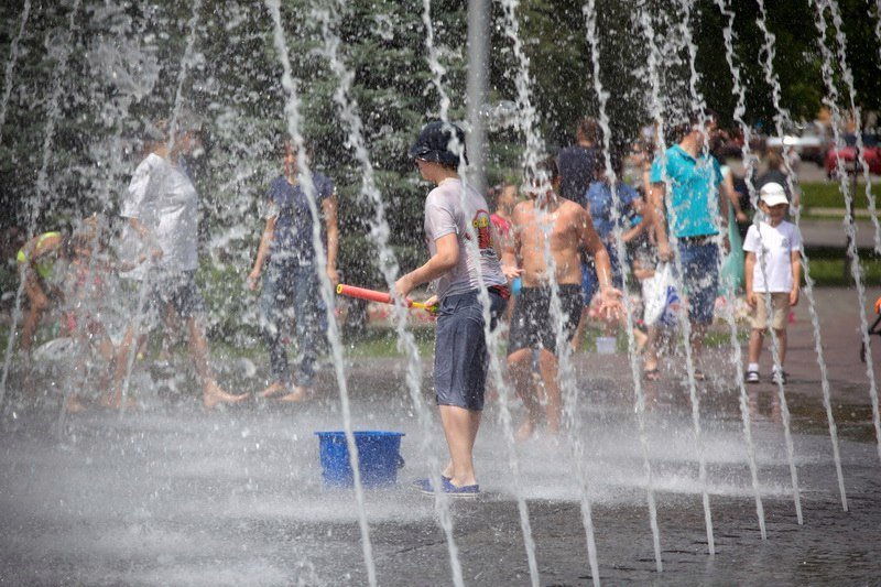 В Днепре прошла водная битва: как это было 3