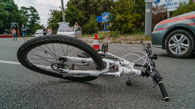 ДТП на Марии Лисиченко: велосипедист врезался в Honda 5