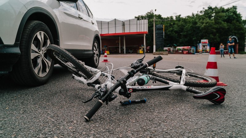 ДТП на Марии Лисиченко: велосипедист врезался в Honda 6