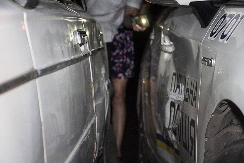 Спеша на помощь избитому рому, на проспекте Нигояна патрульная машина задела ВАЗ 2