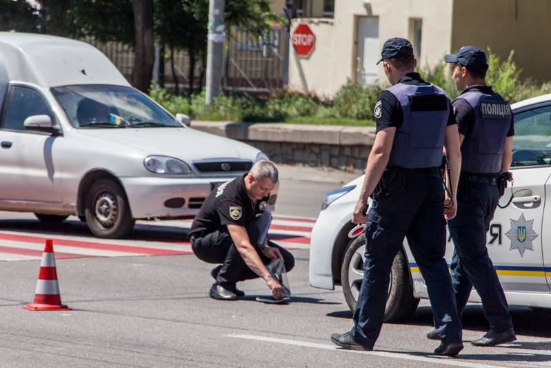 В Днепре возле Dafi ВАЗ сбил женщину на пешеходном переходе 9