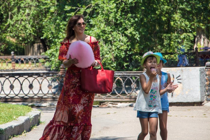 Информатор вышел «на охоту» в Днепре: ищите себя на фотографиях 18