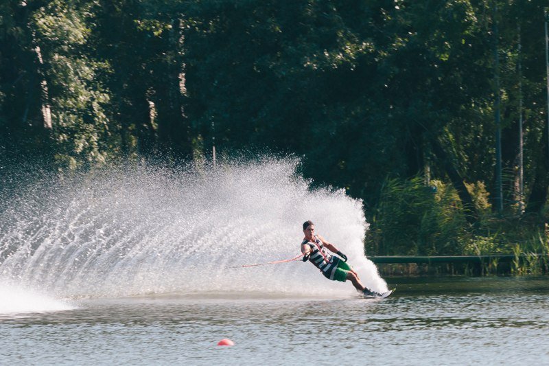 Это интересно: как в Днепре тренируется чемпион мира по водным лыжам 6