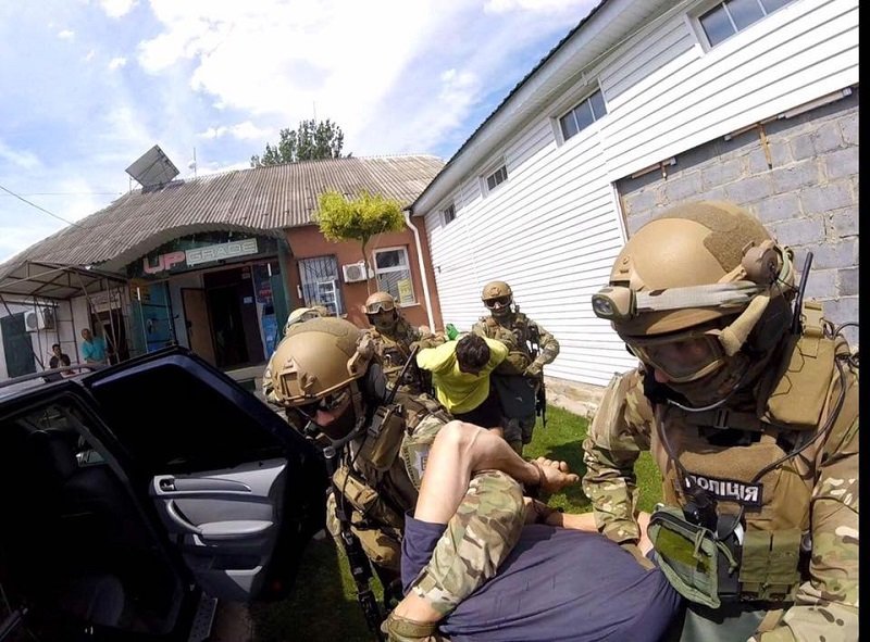 Заказное убийство бизнесмена и грабеж: в Днепропетровской области задержали преступную группировку 4