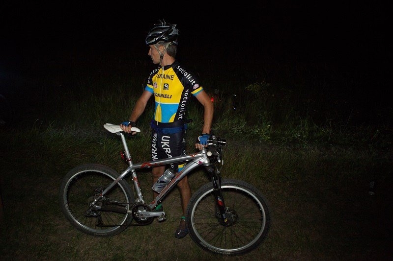 В Днепре начался ночной веломарафон "Днепровские огни" 2