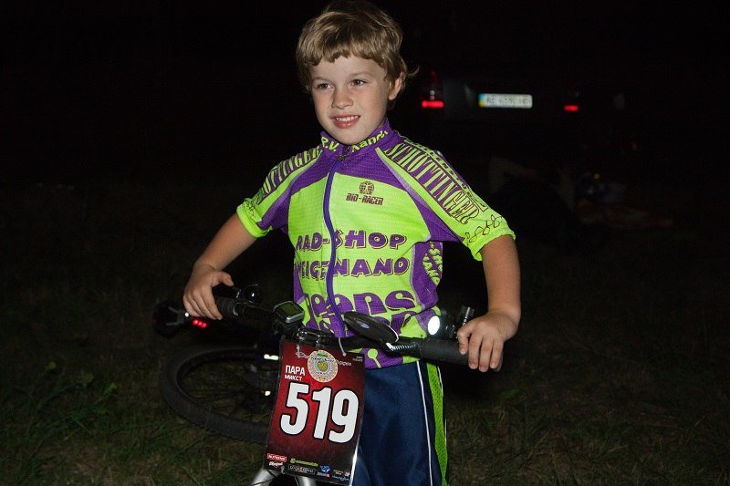 В Днепре начался ночной веломарафон "Днепровские огни" 3