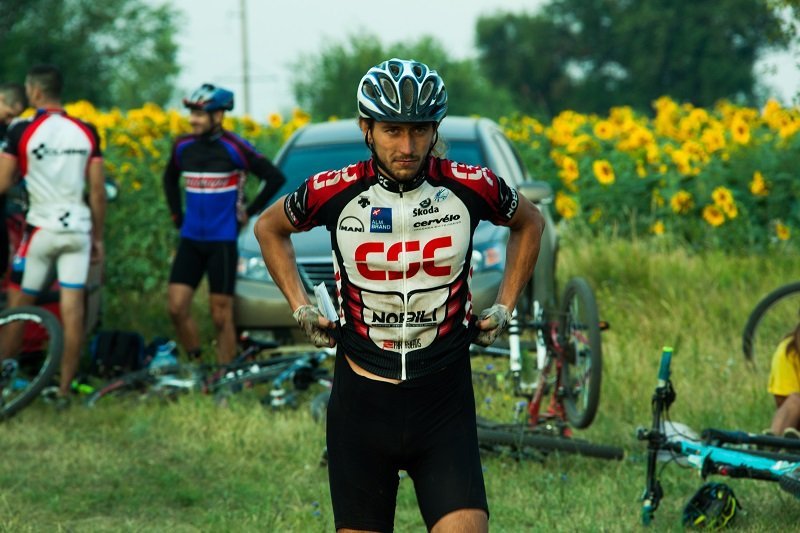 Пыль, усталость и счастье: в Днепре финишировал ночной веломарафон "Днепровские огни" 9