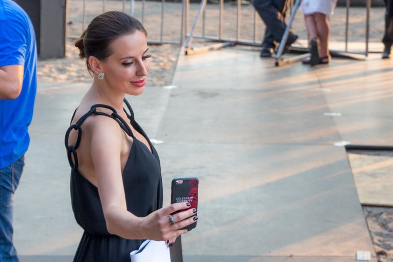 Яника Мерило в сексуальном платье и танцы под дождем: как прошел первый день "Джаза на Днепре" 15