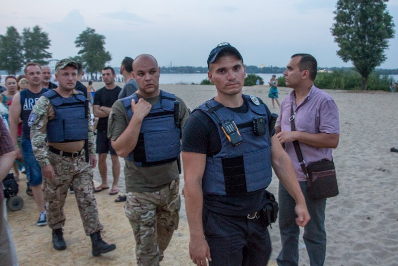 Яника Мерило в сексуальном платье и танцы под дождем: как прошел первый день "Джаза на Днепре" 21