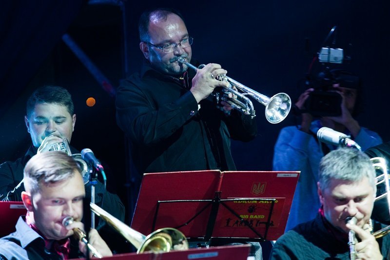 Теплоход и музыкальный оркестр: как прошел второй день «Джаза на Днепре» 12