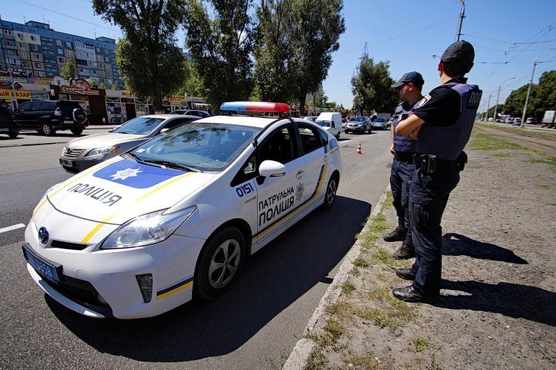 «Невменяемый с белочкой сел на капот»: подробности ДТП на Фрунзенском 3