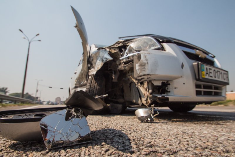 ДТП на Слобожанском проспекте: дорогу не поделили Toyota и Chevrolet 7