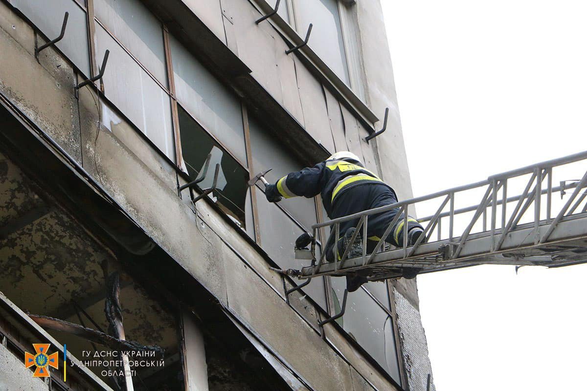 В 11:30 пламя локализовали, в 11:42- ликвидировали В 11:30 пламя локализовали, в 11:42- ликвидировали